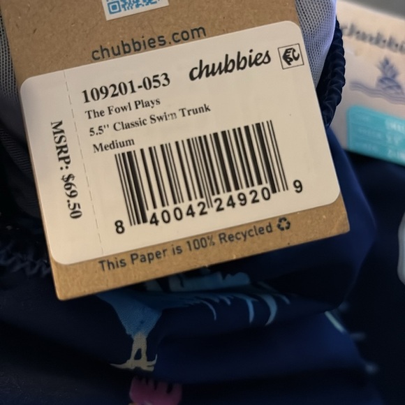 Chubbies classic swim trunks in ‘The Fowl Plays’ print. 5.5 inch inseam. NWT! - Picture 7 of 7